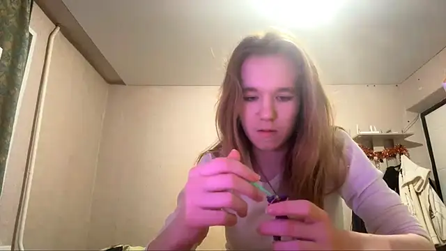 Snapshot of LeomaJee chatting on April 15, 2026, 6:48 pm LeomaJee online show from April 15, 2026, 6:48 pm