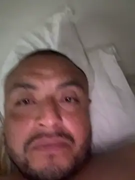 alexandeerr1986 online show from June 17, 2026, 6:42 pm