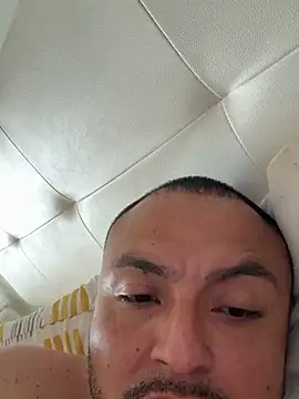 alexandeerr1986 online show from July 3, 2026, 2:45 pm