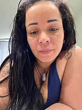 Snapshot of kellysofia chatting on February 27, 2026, 7:36 pm kellysofia online show from February 27, 2026, 7:36 pm