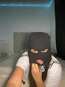 doble tentacion online show from March 3, 2026, 5:02 am