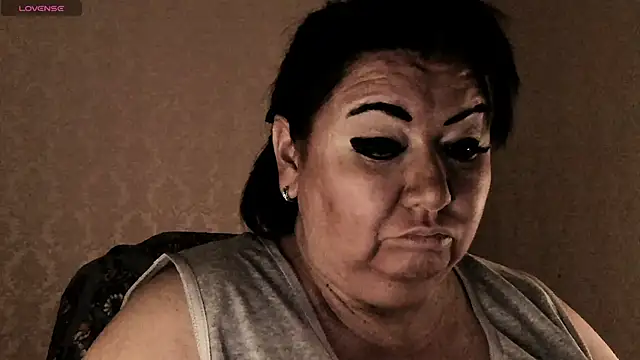 Snapshot of EroticaX chatting on February 28, 2026, 12:33 am EroticaX online show from February 28, 2026, 12:33 am