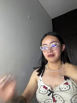 Anni Rose online show from March 9, 2026, 10:52 am