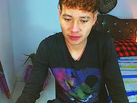  Santi2 online show from March 24, 2026, 1:54 am