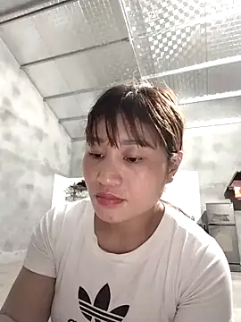 Snapshot of Lilinn_ chatting on March 1, 2026, 11:45 am Lilinn online show from March 1, 2026, 11:45 am