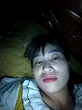 Snapshot of Lilinn_ chatting on March 8, 2026, 5:50 pm Lilinn online show from March 8, 2026, 5:50 pm