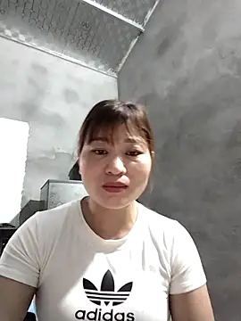 Snapshot of Lilinn_ chatting on March 27, 2026, 10:26 am Lilinn online show from March 27, 2026, 10:26 am