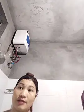 Snapshot of Lilinn_ chatting on March 28, 2026, 11:32 am Lilinn online show from March 28, 2026, 11:32 am