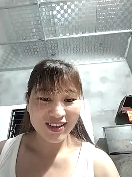 Snapshot of Lilinn_ chatting on March 29, 2026, 11:43 am Lilinn online show from March 29, 2026, 11:43 am