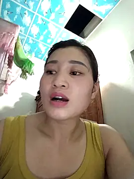 Snapshot of Lilinn_ chatting on April 7, 2026, 12:38 pm Lilinn online show from April 7, 2026, 12:38 pm