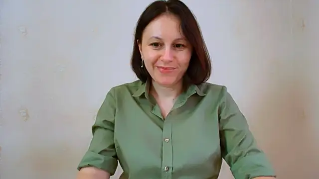Snapshot of Inessa_beauty chatting on June 13, 2026, 3:48 am Inessa beauty online show from June 13, 2026, 3:48 am