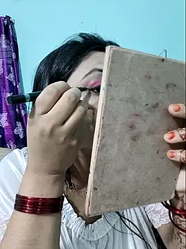 Beauty-3 online show from April 26, 2026, 1:25 am