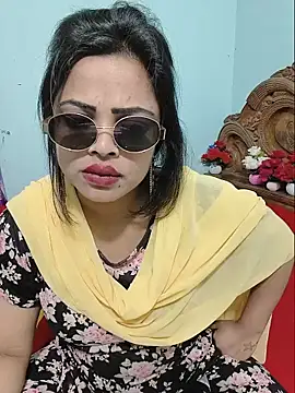 Beauty-3 online show from June 18, 2026, 8:13 pm