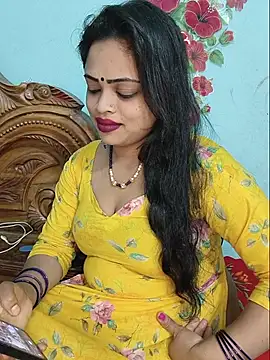 Beauty-3 online show from July 7, 2026, 7:29 pm