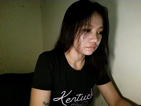 vanessallena online show from May 27, 2026, 1:41 pm