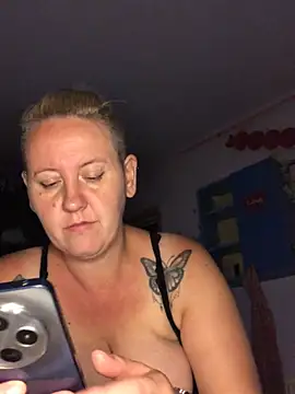 SofiaAmour online show from July 22, 2026, 6:32 pm
