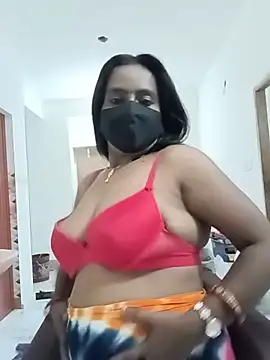 misti-boudii online show from July 13, 2026, 2:42 pm
