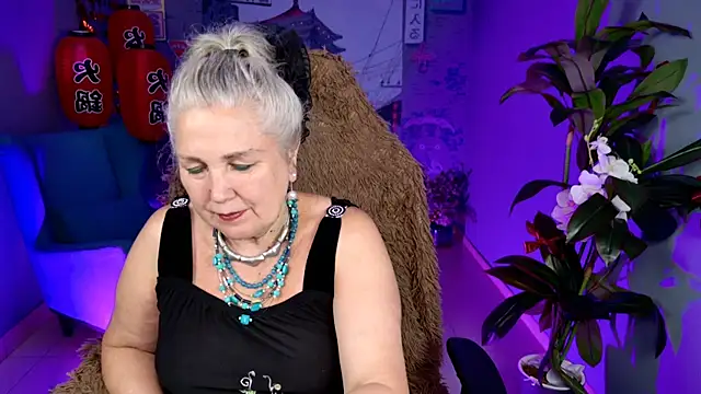 LilaMaharani online show from August 5, 2026, 1:58 pm