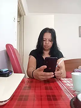 roxana e43 online show from July 4, 2026, 5:24 am