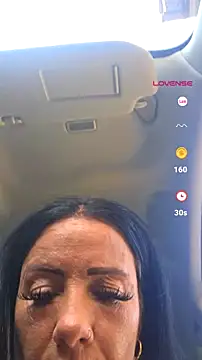 Snapshot of WifeWithPermission chatting on July 21, 2026, 9:22 am WifeWithPermission online show from July 21, 2026, 9:22 am