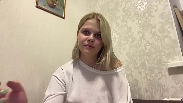 RoyalNovaX online show from March 10, 2026, 2:33 pm