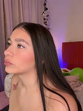 Caandace online show from April 9, 2026, 7:41 pm