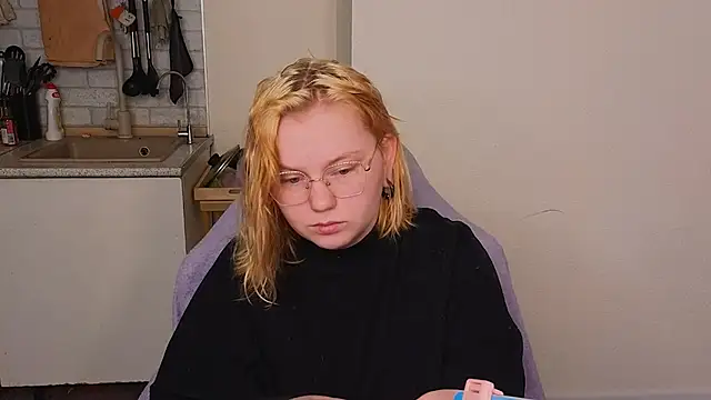soft focus online show from May 26, 2026, 4:52 am