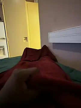 Snapshot of simens76 chatting on April 4, 2026, 8:12 am simens76 online show from April 4, 2026, 8:12 am