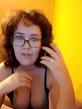 RealPervertCouple online show from April 21, 2026, 2:51 am