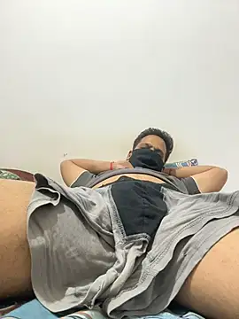Snapshot of the_guy_u_desire chatting on March 7, 2026, 5:10 pm the guy u desire online show from March 7, 2026, 5:10 pm