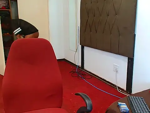 Snapshot of SpicyKittyxxx chatting on March 16, 2026, 6:17 am SpicyKittyxxx online show from March 16, 2026, 6:17 am