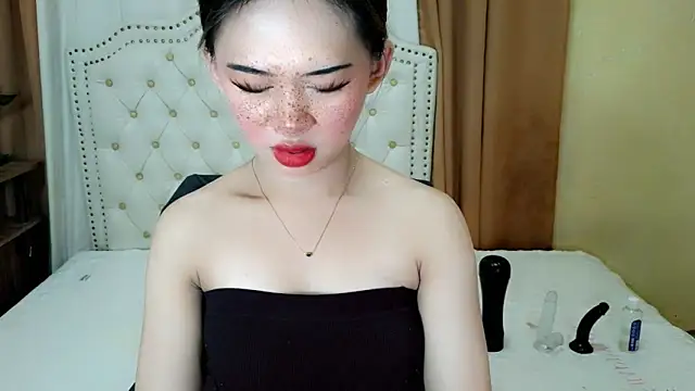 Snapshot of Seductive_sophie chatting on June 9, 2026, 2:23 am Seductive sophie online show from June 9, 2026, 2:23 am