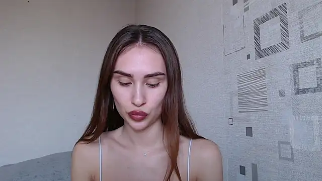 yourameliaa online show from March 17, 2026, 1:14 pm