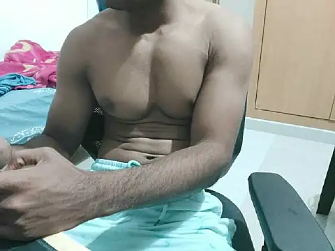 kratosTheHunk online show from June 12, 2026, 6:40 pm