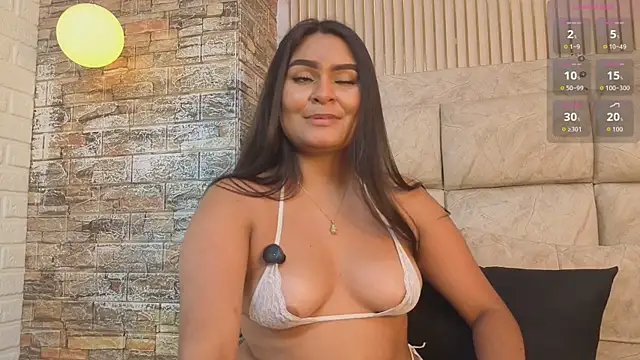 Snapshot of amarahanks11 chatting on April 9, 2026, 6:19 am amarahanks11 online show from April 9, 2026, 6:19 am