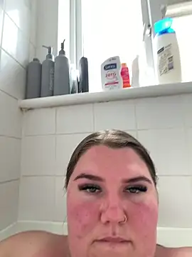 BeeMay22 online show from June 17, 2026, 10:50 am