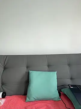 Bella Smithe online show from April 23, 2026, 1:24 pm