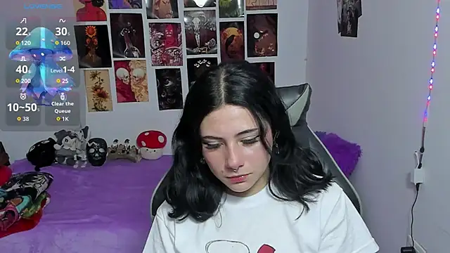 Agarycus 4 online show from April 18, 2026, 7:29 pm