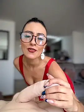 Emma Reyes online show from March 12, 2026, 2:23 pm