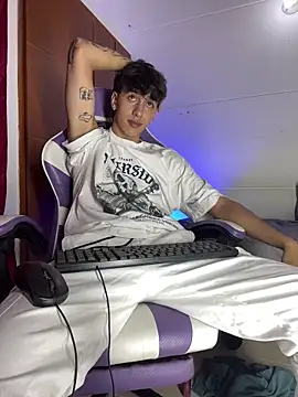 Snapshot of kamado_DSL chatting on March 6, 2026, 4:31 am kamado DSL online show from March 6, 2026, 4:31 am