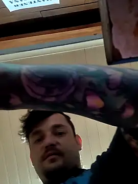 Snapshot of vikingo3333 chatting on March 4, 2026, 5:02 am vikingo3333 online show from March 4, 2026, 5:02 am