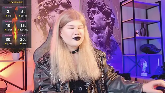 LilithNlsn online show from April 3, 2026, 10:30 pm