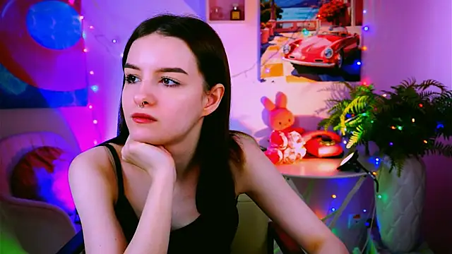 KellieBanshe online show from April 20, 2026, 4:37 am