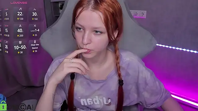 Snapshot of Emma_Dusk chatting on May 15, 2026, 11:12 pm Emma Dusk online show from May 15, 2026, 11:12 pm