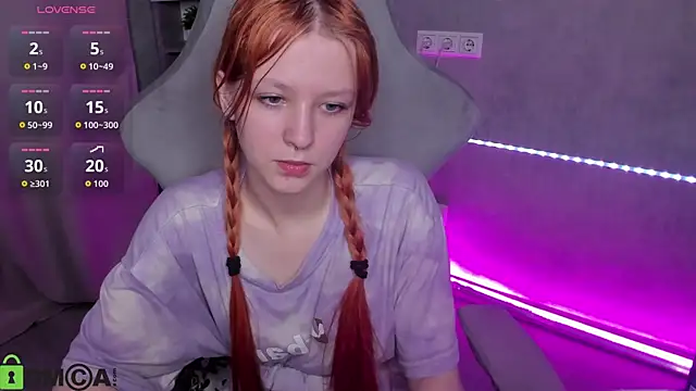 Snapshot of Emma_Dusk chatting on May 16, 2026, 12:18 am Emma Dusk online show from May 16, 2026, 12:18 am