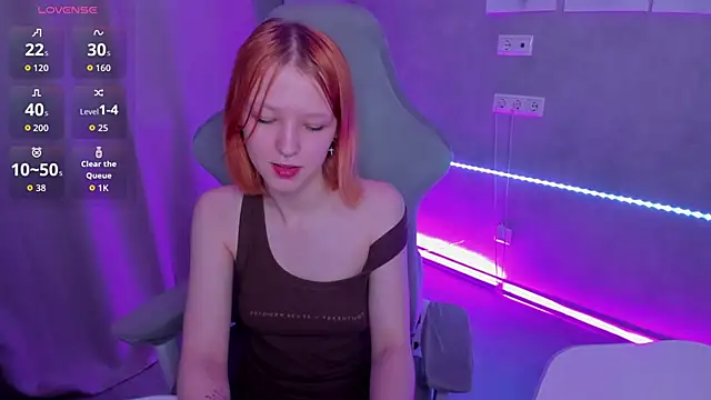 Snapshot of Emma_Dusk chatting on June 4, 2026, 2:39 am Emma Dusk online show from June 4, 2026, 2:39 am