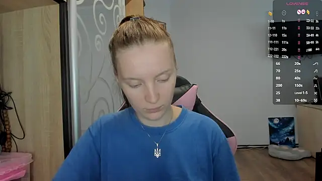 Snapshot of Mary_Blu chatting on September 27, 2025, 7:46 am Mary Blu online show from September 27, 2025, 7:46 am