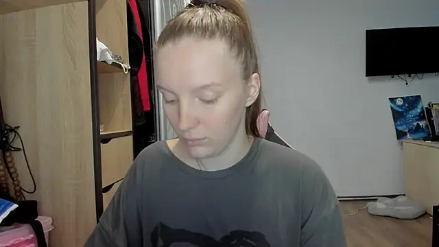 Snapshot of Mary_Blu chatting on October 1, 2025, 12:11 pm Mary Blu online show from October 1, 2025, 12:11 pm