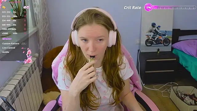 Mary Blu online show from May 7, 2026, 8:42 am
