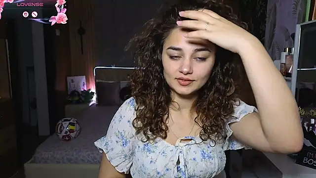 Snapshot of KatarinaHeaven chatting on July 8, 2026, 8:02 pm KatarinaHeaven online show from July 8, 2026, 8:02 pm
